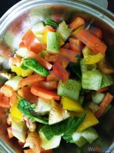 Detox body naturally green salad
